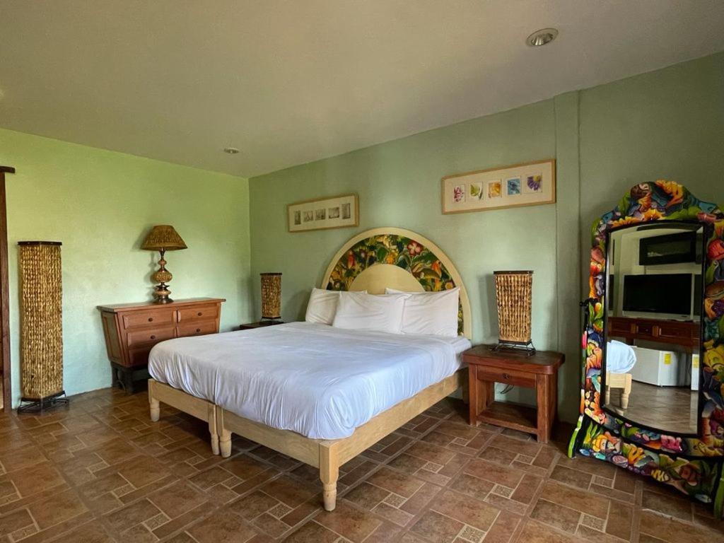 Eco Hotel Ixhi Patzcuaro Bagian luar foto