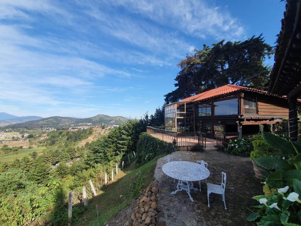Eco Hotel Ixhi Patzcuaro Bagian luar foto