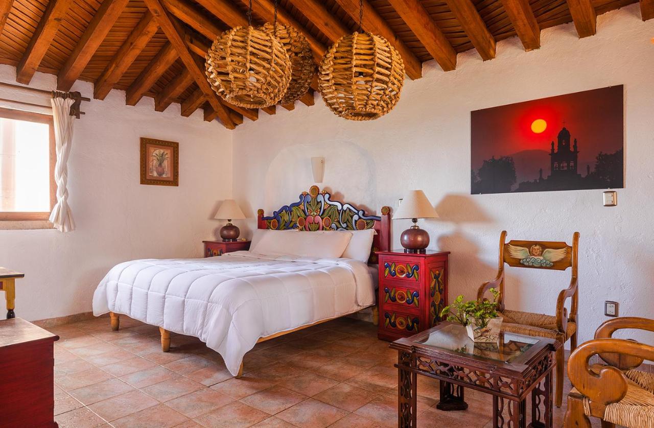 Eco Hotel Ixhi Patzcuaro Bagian luar foto