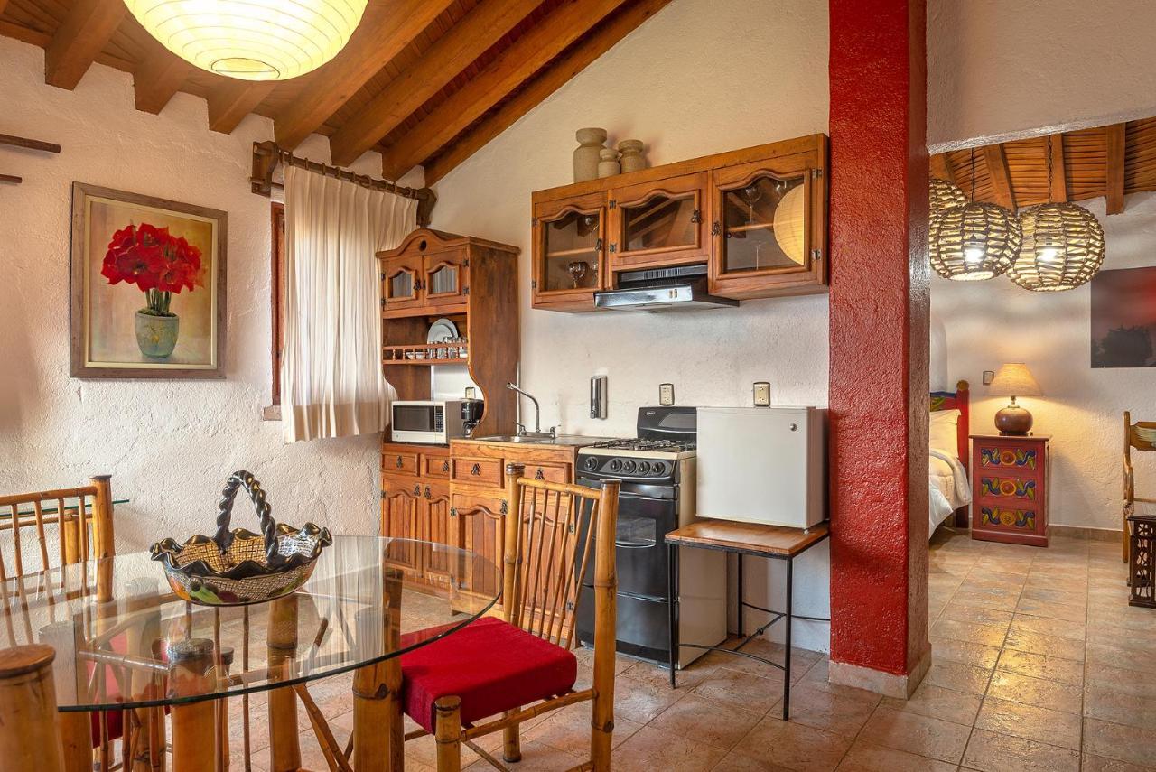 Eco Hotel Ixhi Patzcuaro Bagian luar foto