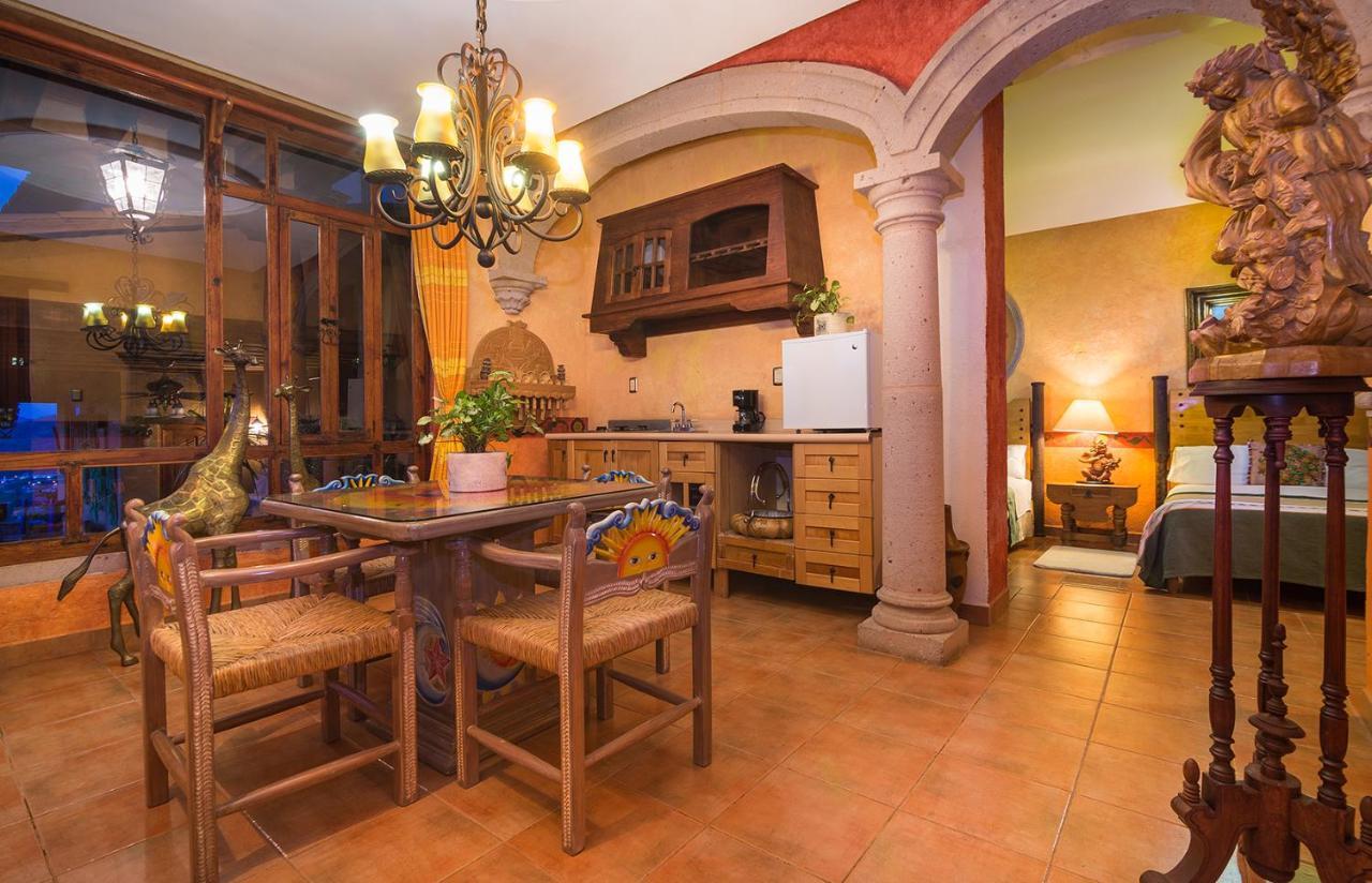 Eco Hotel Ixhi Patzcuaro Bagian luar foto