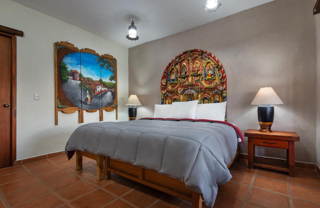 Eco Hotel Ixhi Patzcuaro Bagian luar foto