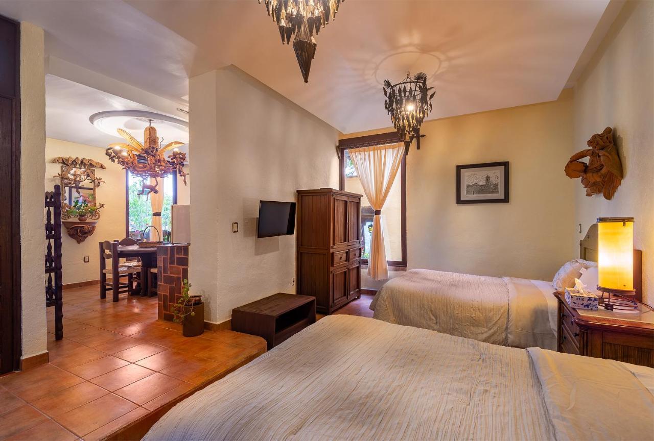 Eco Hotel Ixhi Patzcuaro Bagian luar foto
