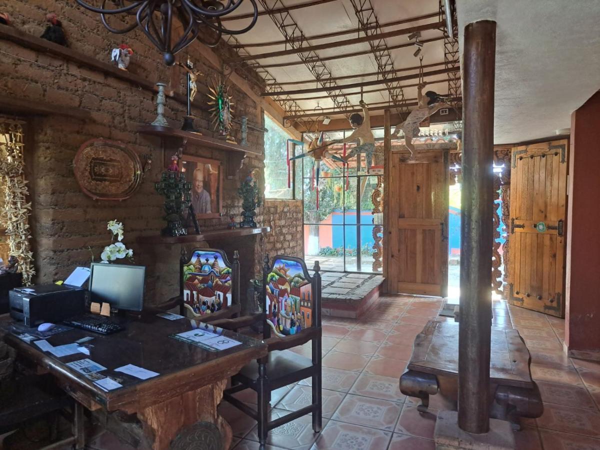 Eco Hotel Ixhi Patzcuaro Bagian luar foto